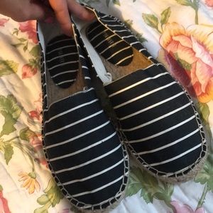 NWOT Espadrilles from F21 🖤